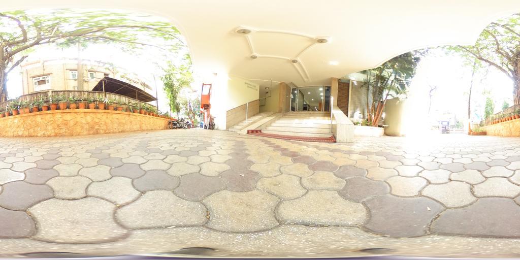 Hotel Raviraj Pune Eksteriør bilde