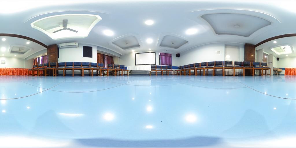 Hotel Raviraj Pune Eksteriør bilde