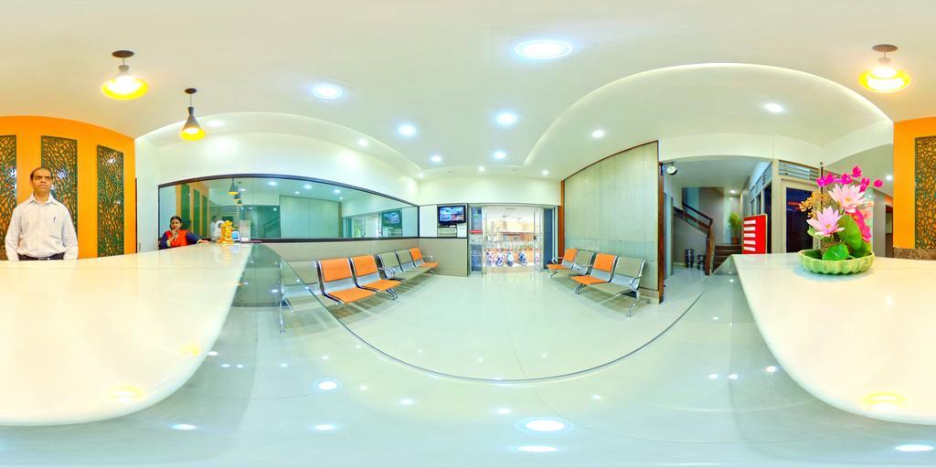 Hotel Raviraj Pune Eksteriør bilde